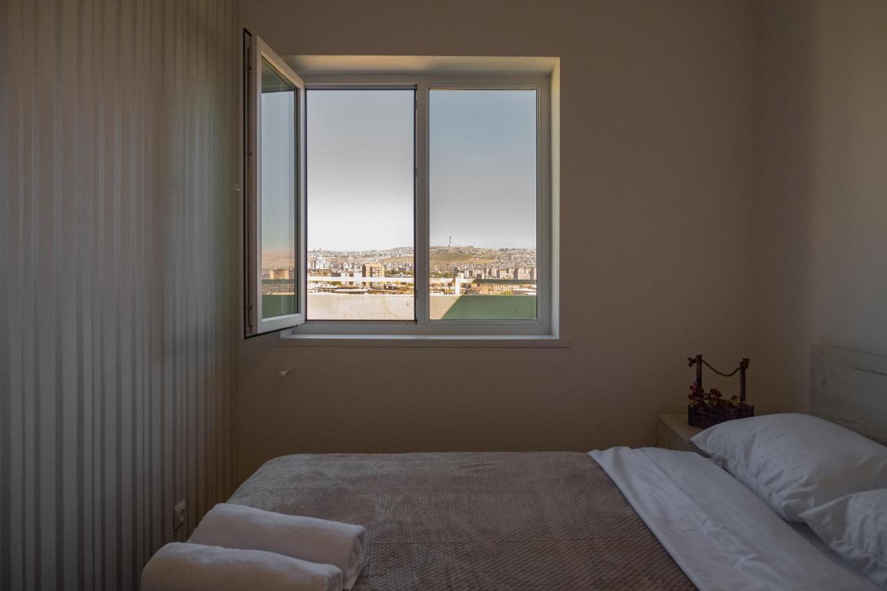 Bright Apartment On 13Th Floor Yerevan Exterior foto