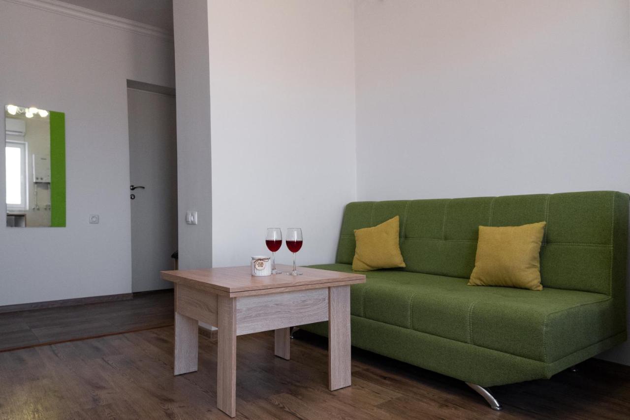 Bright Apartment On 13Th Floor Yerevan Exterior foto