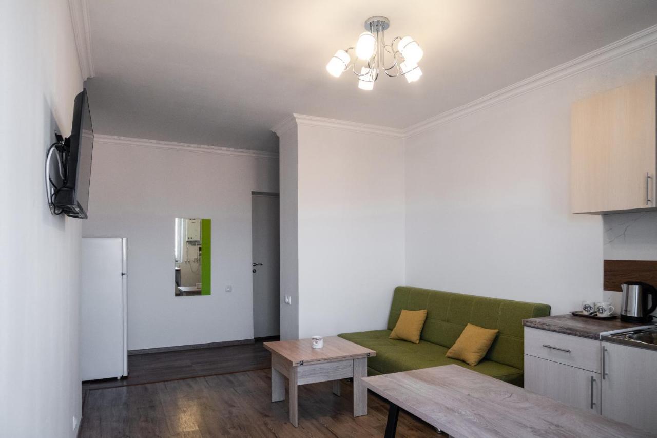 Bright Apartment On 13Th Floor Yerevan Exterior foto