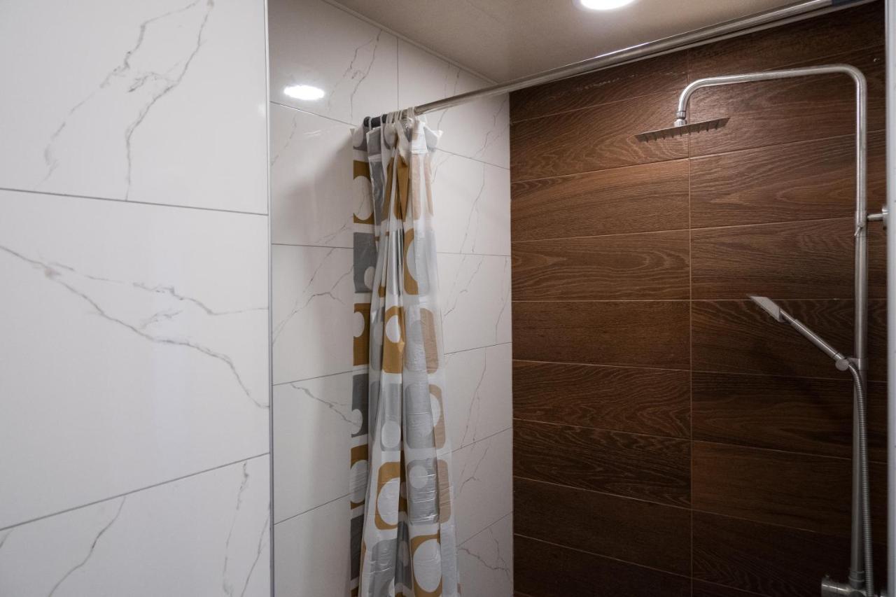 Bright Apartment On 13Th Floor Yerevan Exterior foto