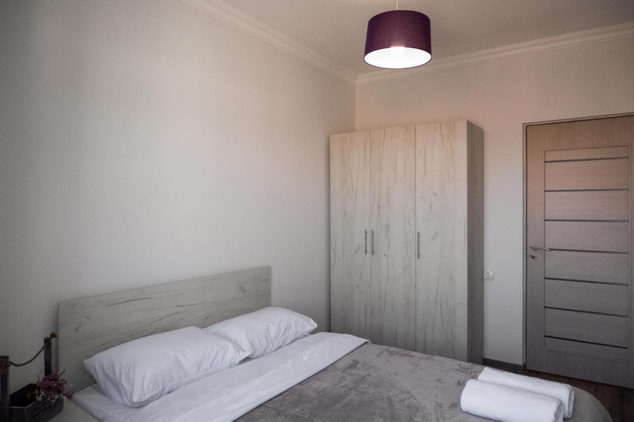 Bright Apartment On 13Th Floor Yerevan Exterior foto