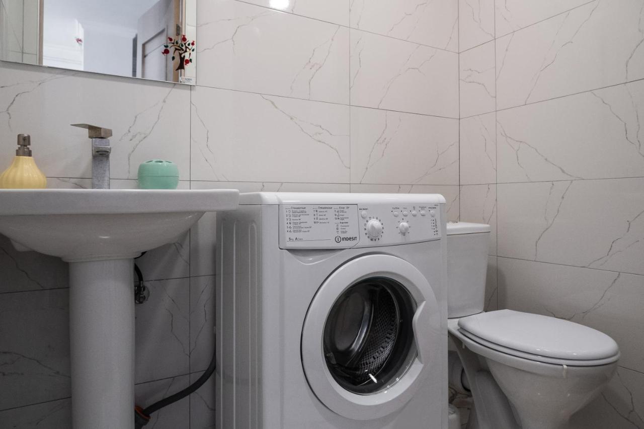 Bright Apartment On 13Th Floor Yerevan Exterior foto