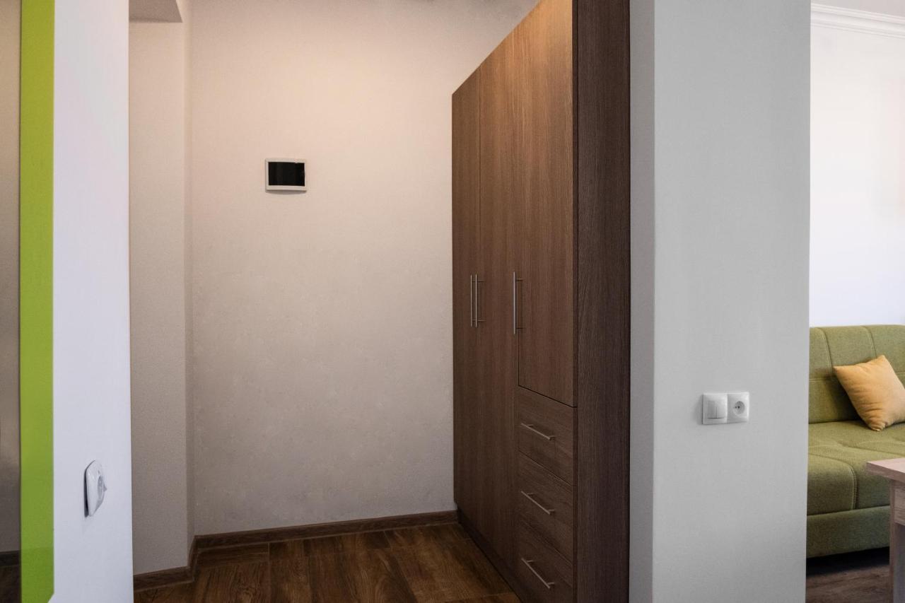 Bright Apartment On 13Th Floor Yerevan Exterior foto
